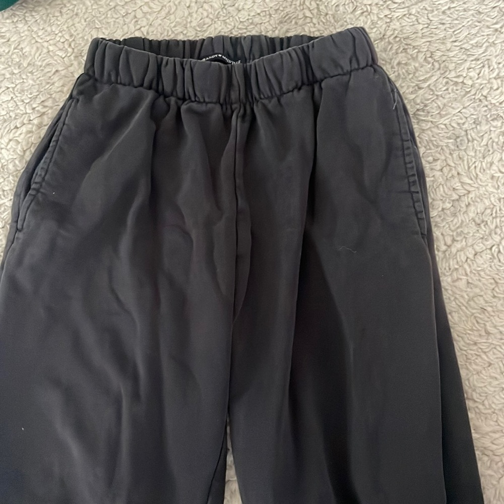 Brandy Melville Rosa Sweatpants